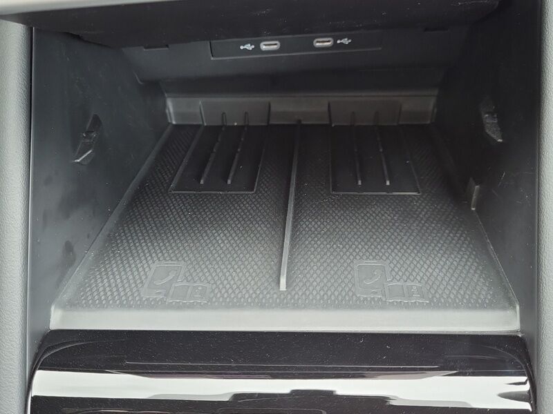 More views of Volkswagen Tayron