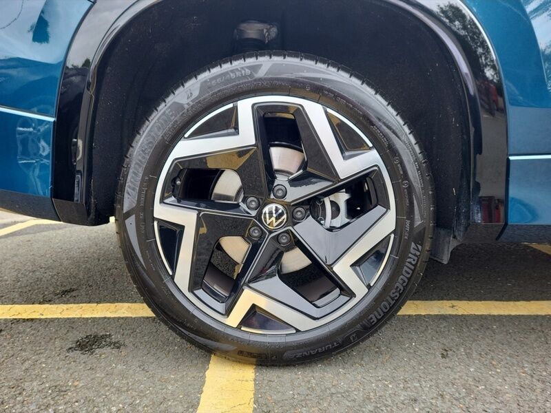 More views of Volkswagen Tayron