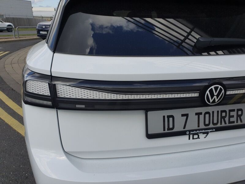 More views of Volkswagen ID.7