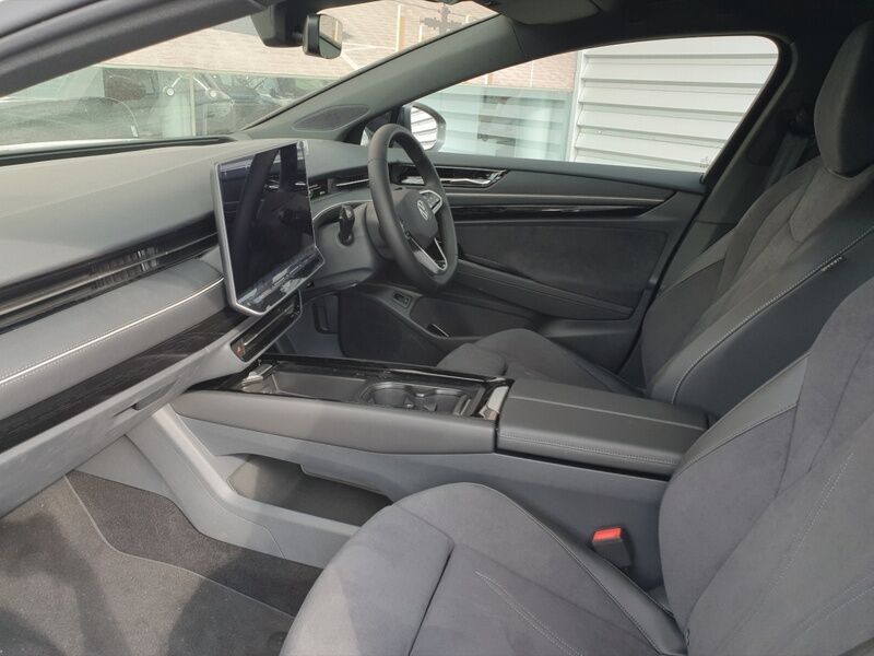 More views of Volkswagen ID.7