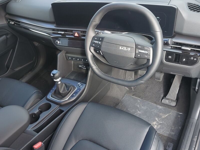 More views of Kia Sportage