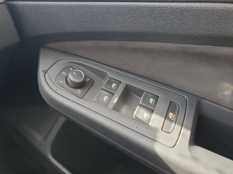 More views of Volkswagen Golf