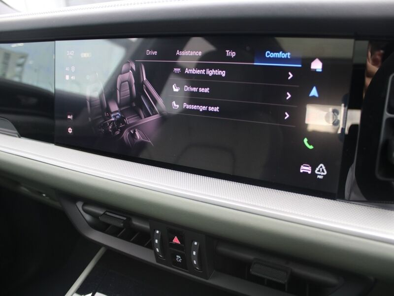 More views of Porsche Cayenne