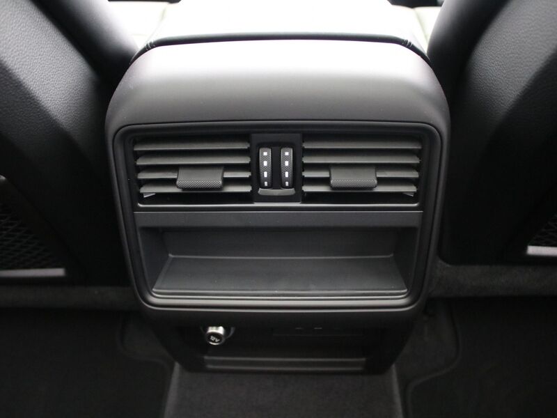 More views of Porsche Cayenne