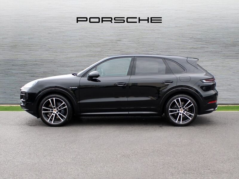 More views of Porsche Cayenne