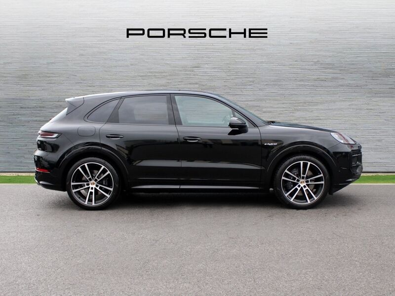 More views of Porsche Cayenne