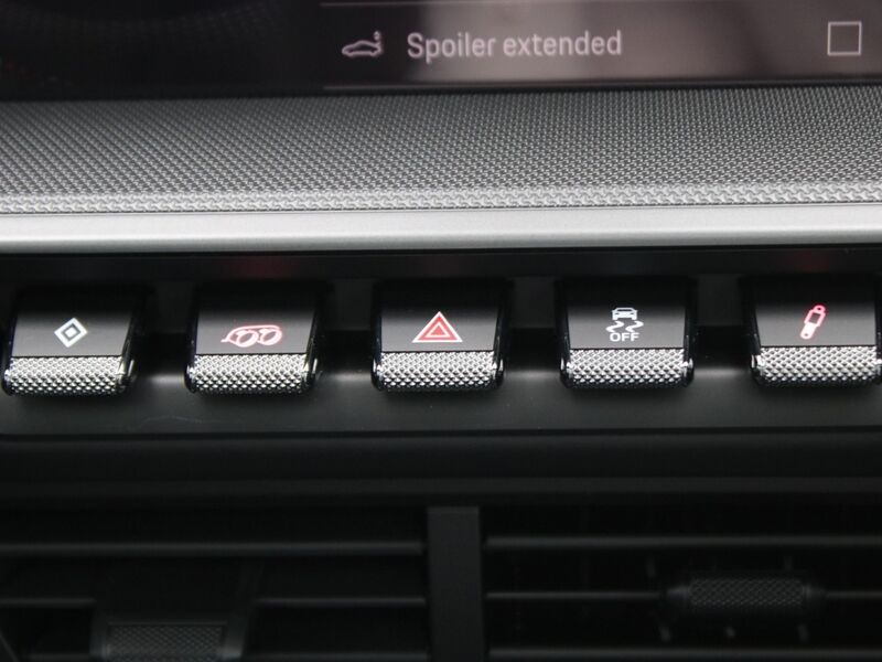 More views of Porsche 911