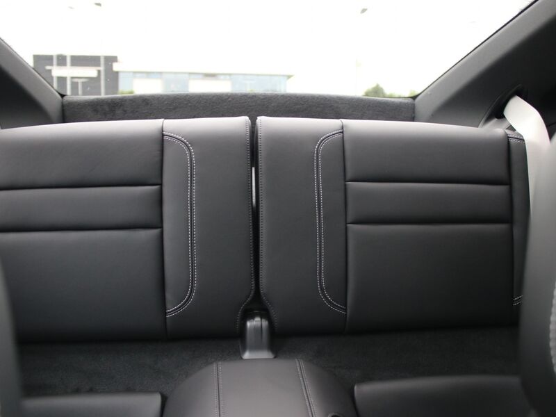 More views of Porsche 911