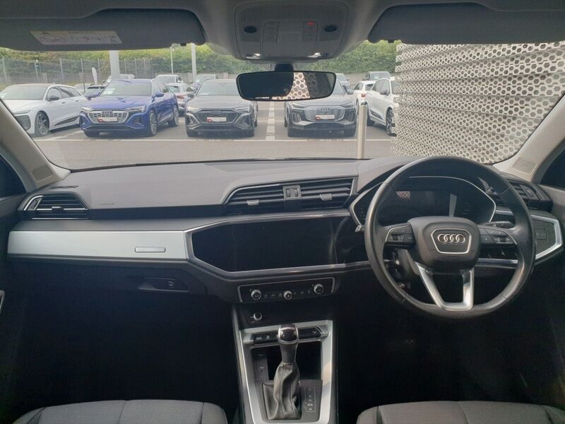 More views of Audi Q3