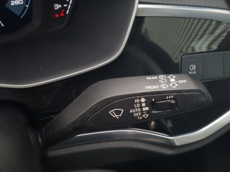 More views of Audi Q3