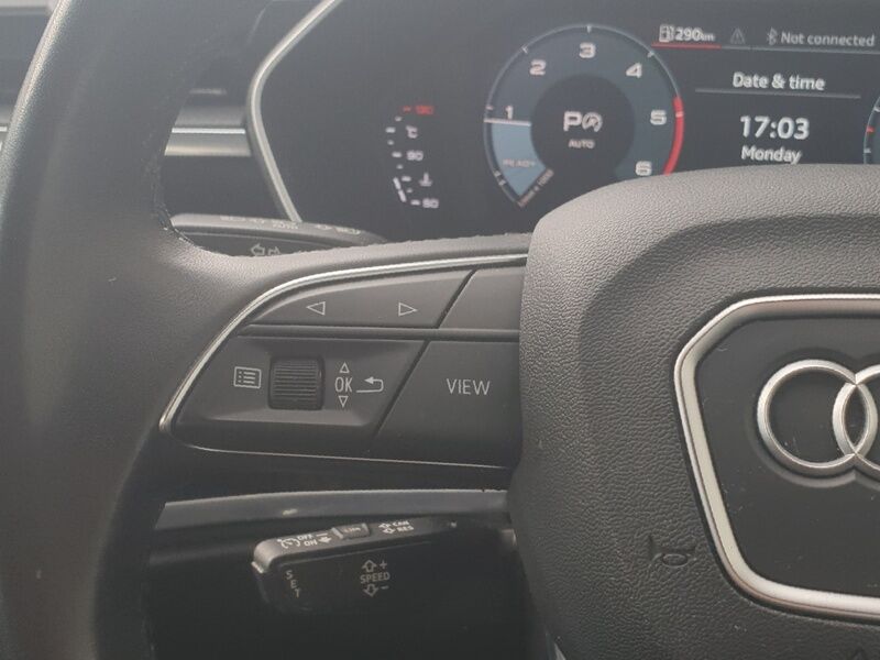 More views of Audi Q3