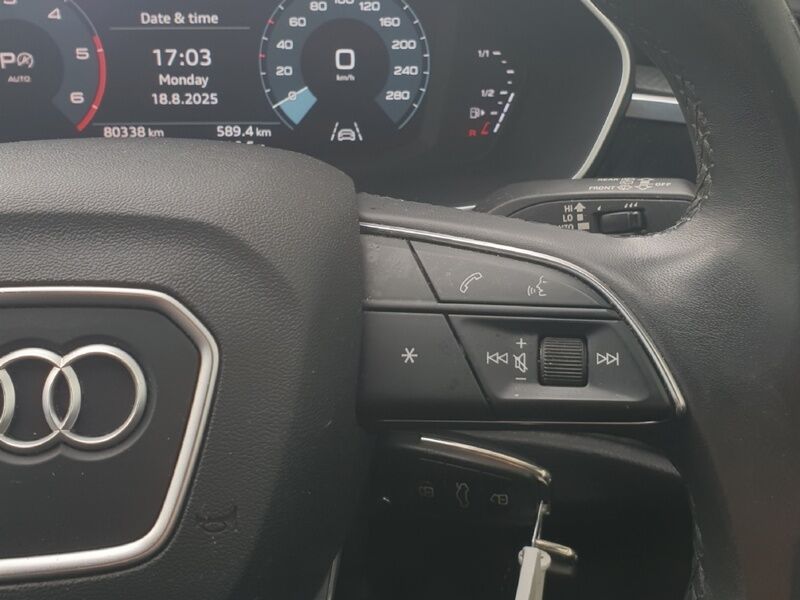 More views of Audi Q3