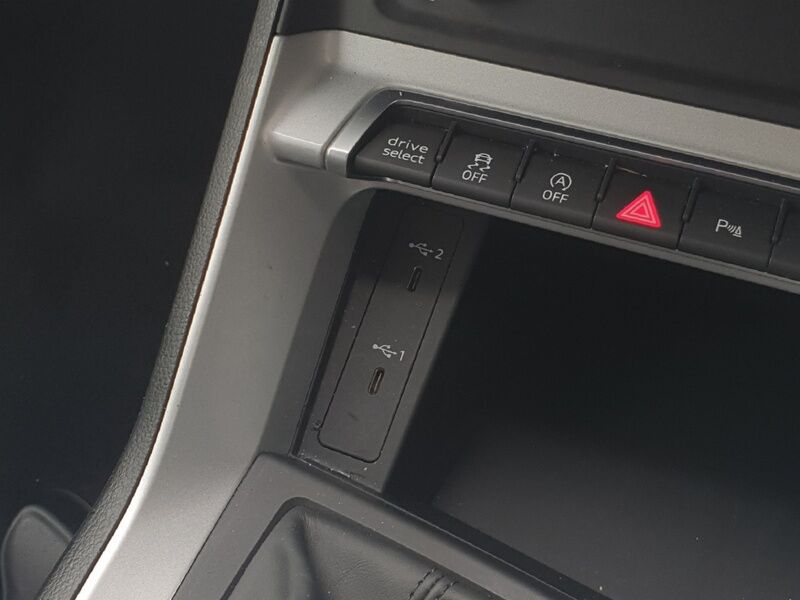 More views of Audi Q3