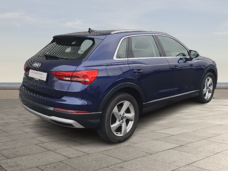More views of Audi Q3