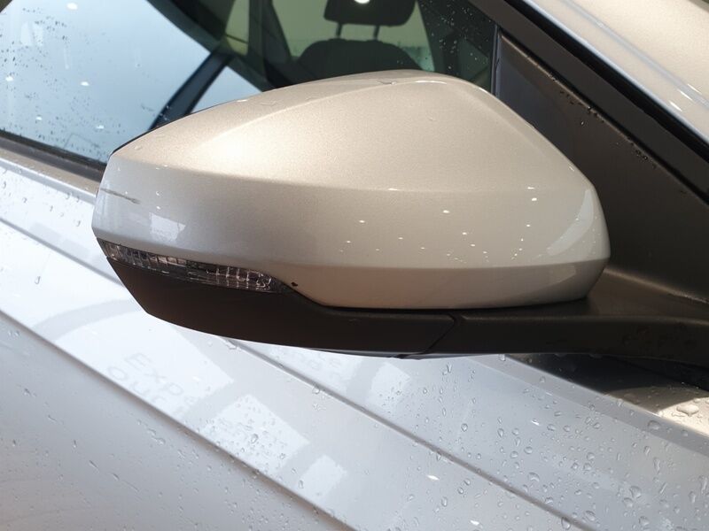 More views of Volkswagen Polo