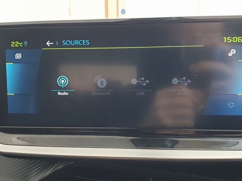 More views of Peugeot 2008