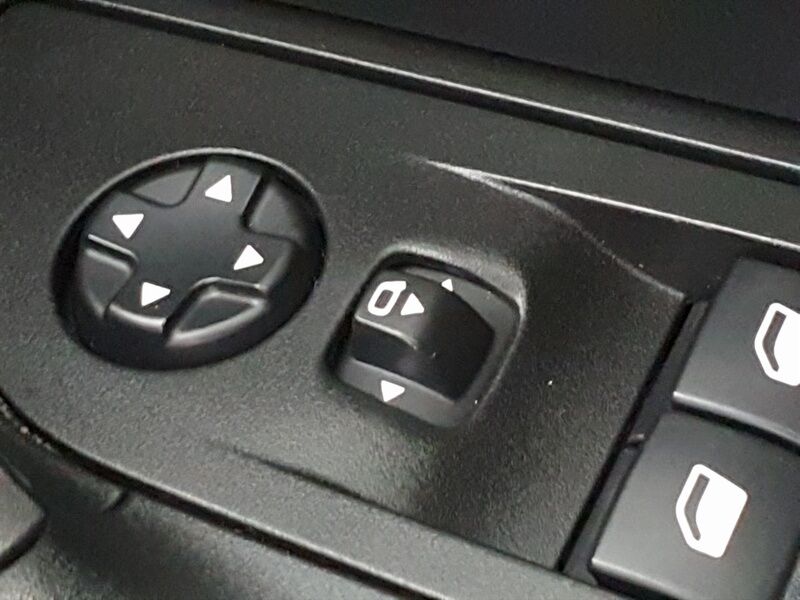 More views of Peugeot 2008