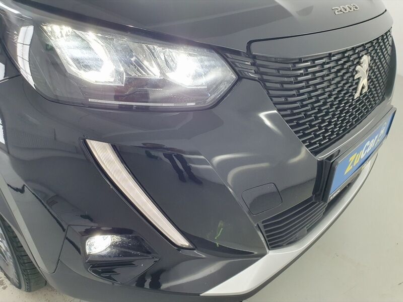 More views of Peugeot 2008