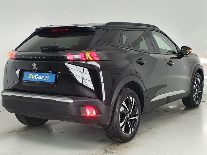 More views of Peugeot 2008