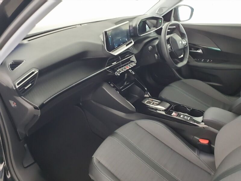 More views of Peugeot 2008