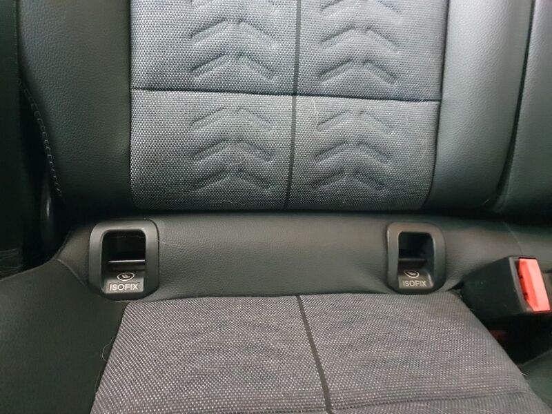 More views of Mercedes-Benz GLA