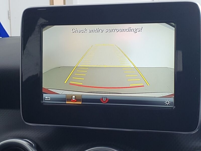 More views of Mercedes-Benz GLA