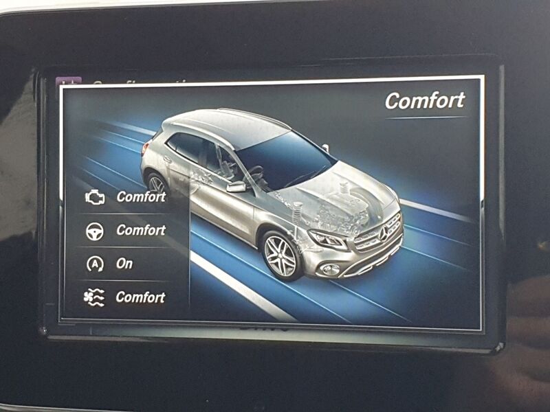 More views of Mercedes-Benz GLA