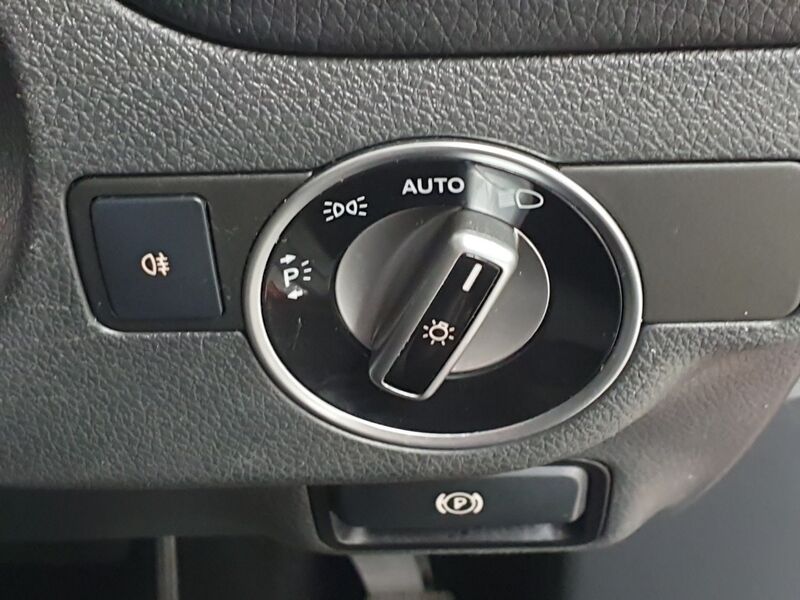 More views of Mercedes-Benz GLA