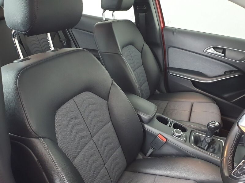 More views of Mercedes-Benz GLA