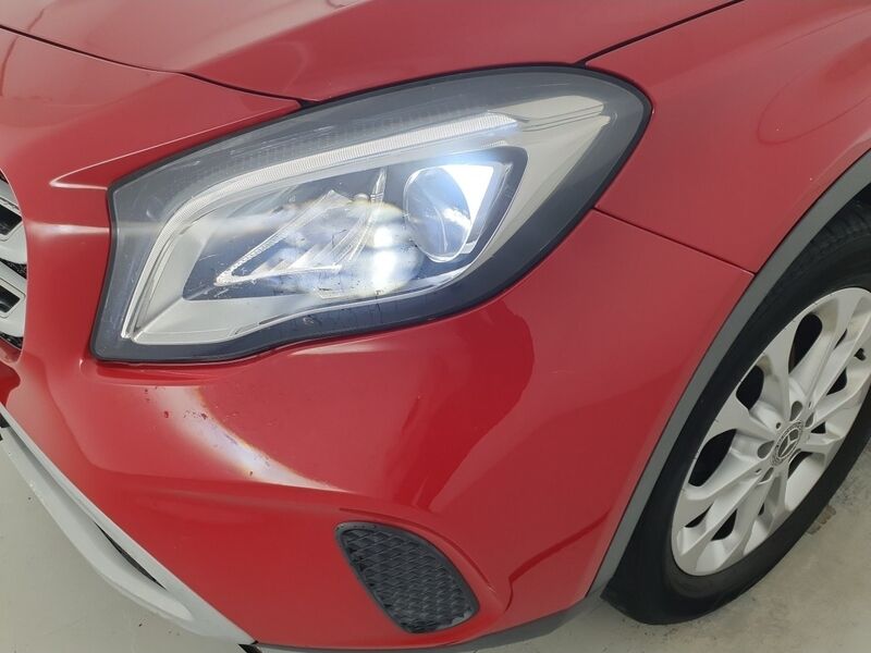 More views of Mercedes-Benz GLA