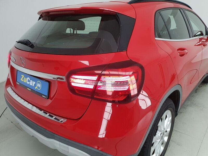 More views of Mercedes-Benz GLA