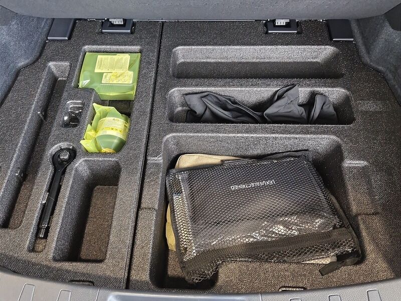 More views of Lexus UX