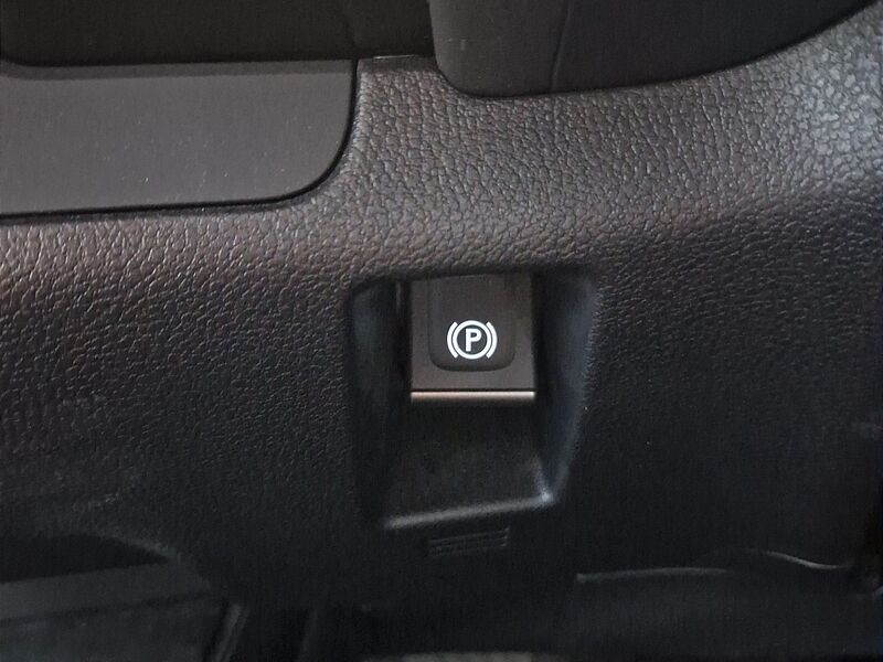 More views of Lexus UX