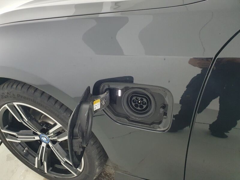 More views of BMW 3-Series