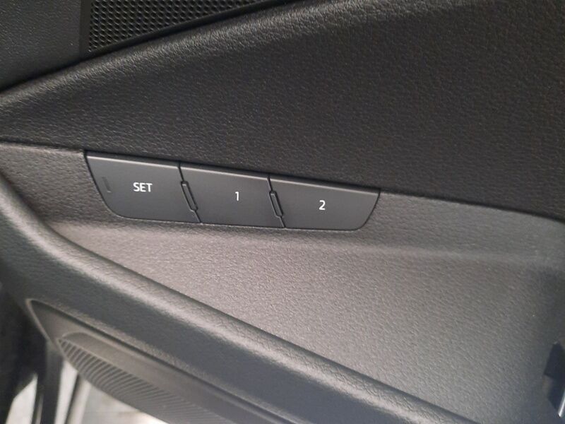 More views of Audi e-tron