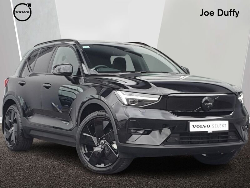 More views of Volvo EX40