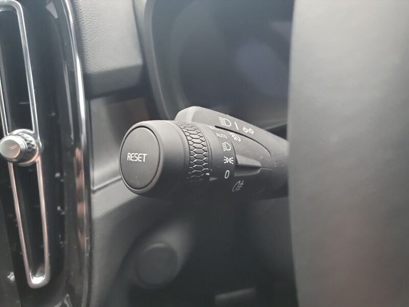 More views of Volvo EX40