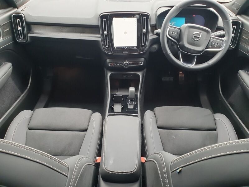 More views of Volvo EX40