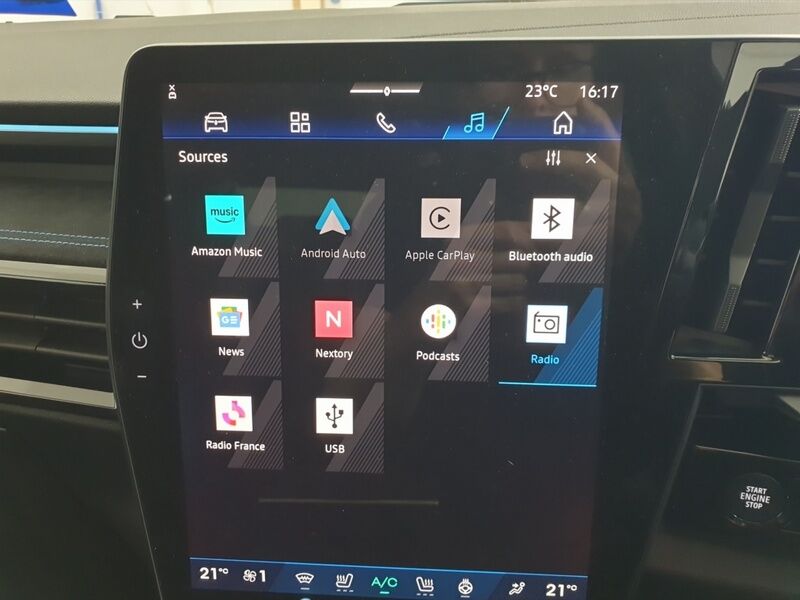 More views of Renault Rafale