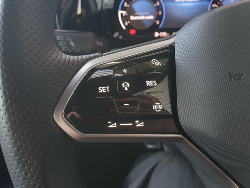 More views of Volkswagen Golf