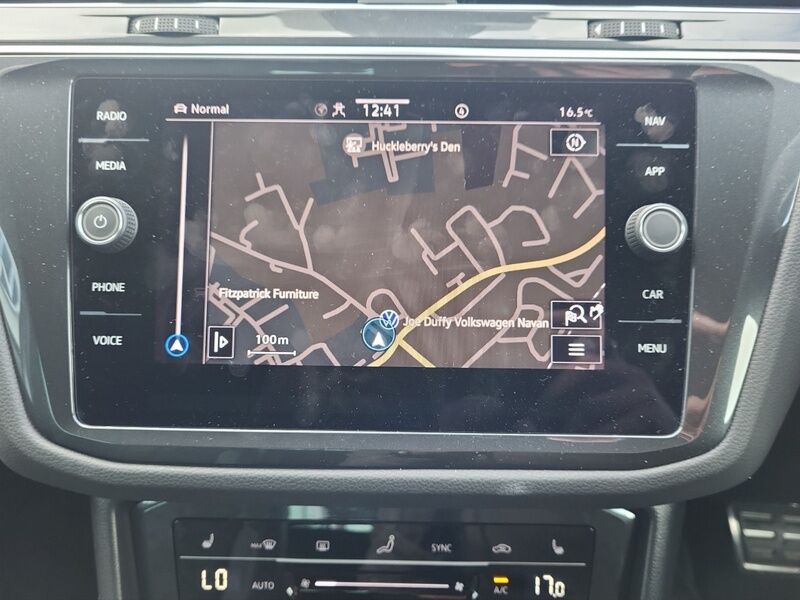 More views of Volkswagen Tiguan