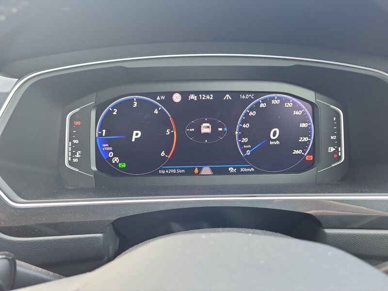 More views of Volkswagen Tiguan