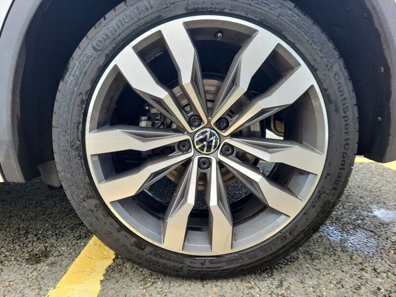 More views of Volkswagen Tiguan