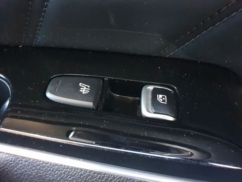 More views of Kia Sorento