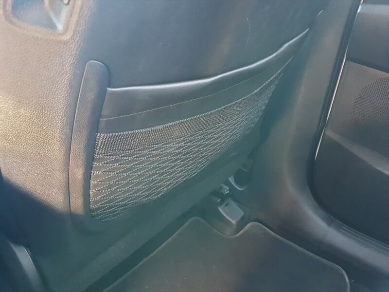 More views of Kia Sorento