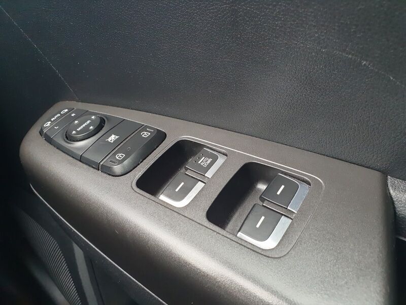 More views of Kia Sportage