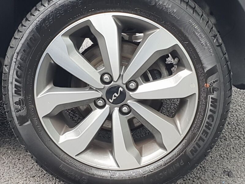 More views of Kia Stonic