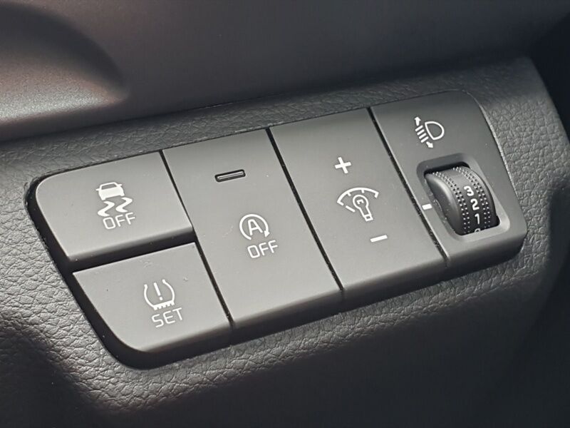 More views of Kia Stonic