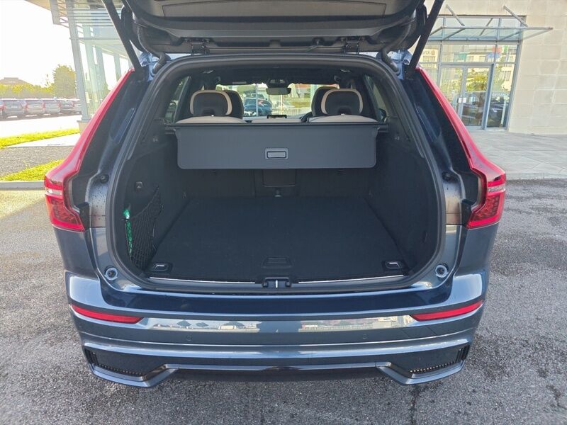 More views of Volvo XC60