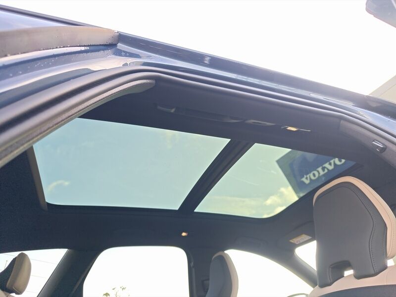 More views of Volvo XC60